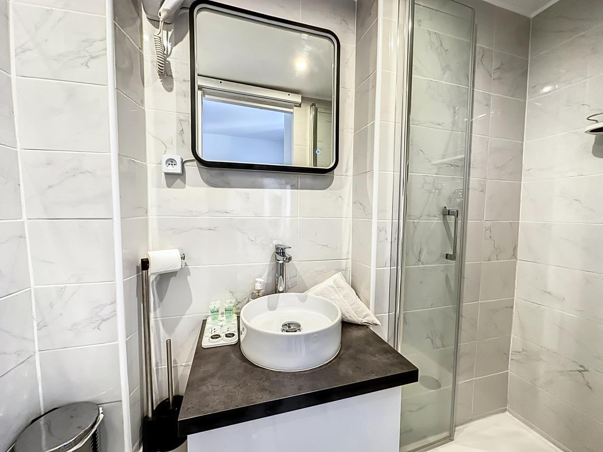 Sweet Home Marceau 6 Studios Hyper Centre Proche De La Mer Et Du Palais คานส์ ภายนอก รูปภาพ